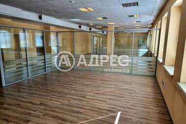 Продажба - Офис в Център,  София
