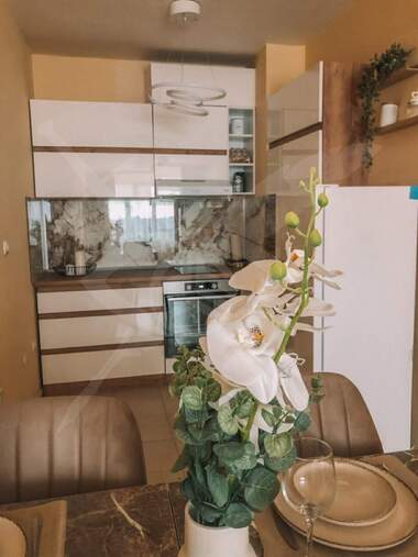 Închiriere - Apartament în Okrăjna bolnița - Generali,  Varna