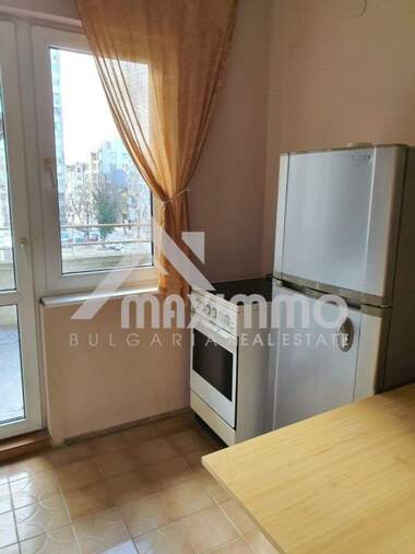 For sale - Apartment in Liatno kino Trakia,  Varna