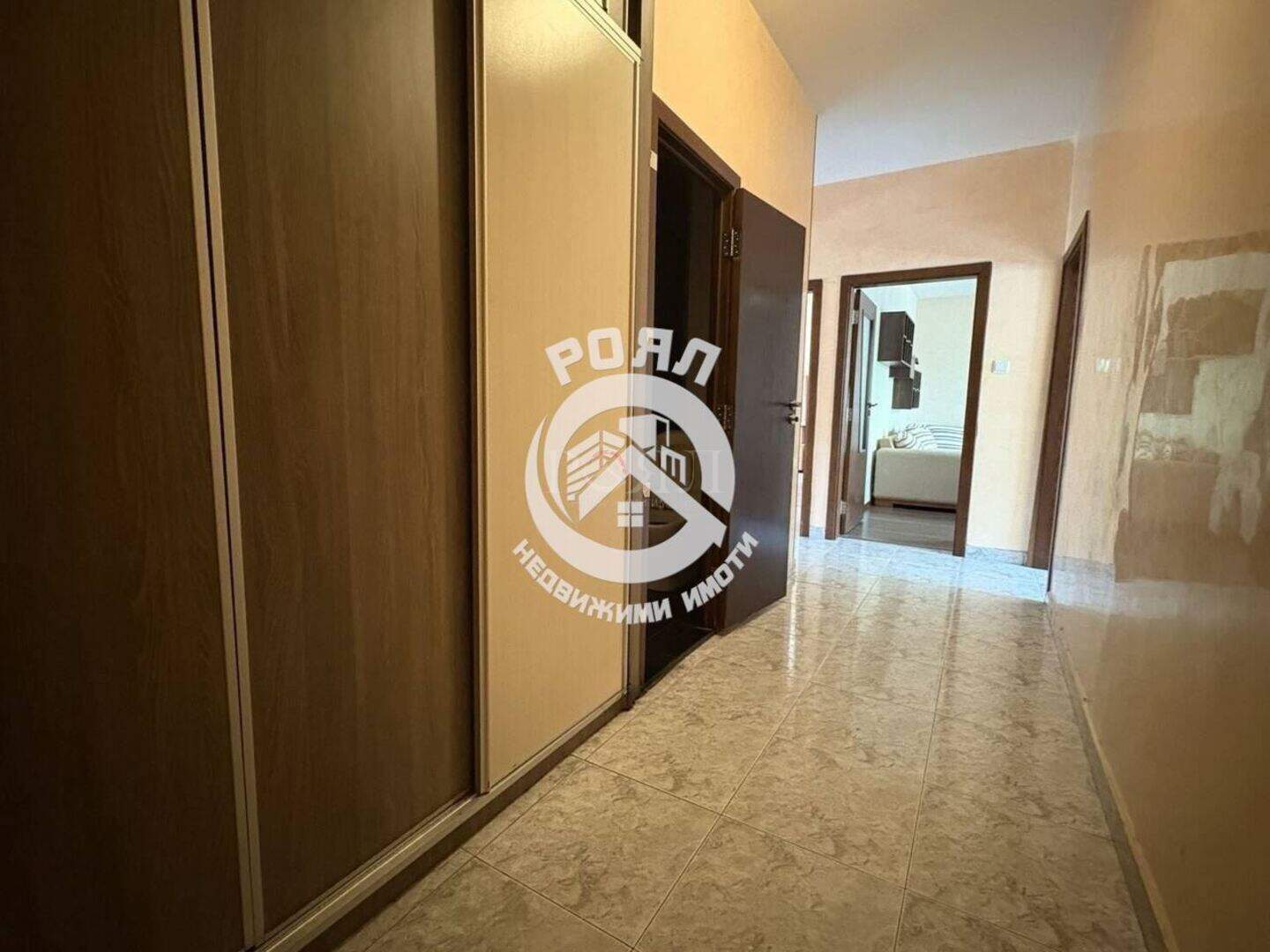 Vierzimmer Wohnung in Trakia, Plovdiv – Foto 10