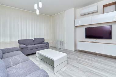 Miete - Wohnung in Slaweykow,  Burgas