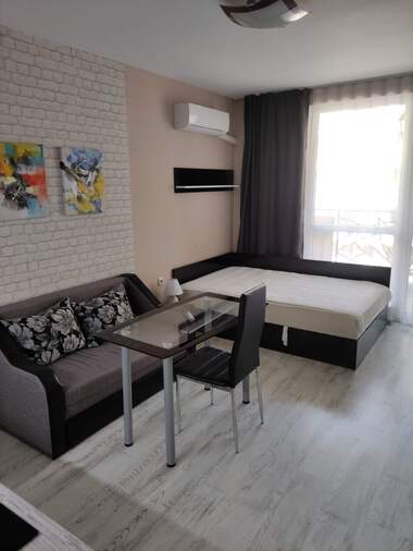 Miete - Wohnung in Mladejki halm,  Plowdiw