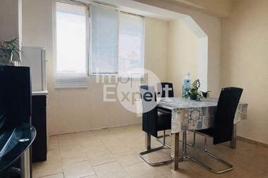 Продажа - Квартира в Изгрев,  Бургас