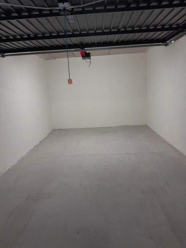 Miete - Garage in Banischora,  Sovia