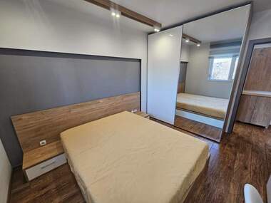 Miete - Wohnung in Mladejki halm,  Plowdiw