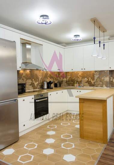 Închiriere - Apartament în Ceaîka,  Varna