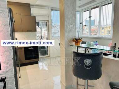 Продажба - Апартамент в Кършияка,  Пловдив
