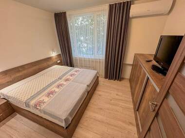 Închiriere - Apartament în Lazur,  Burgas