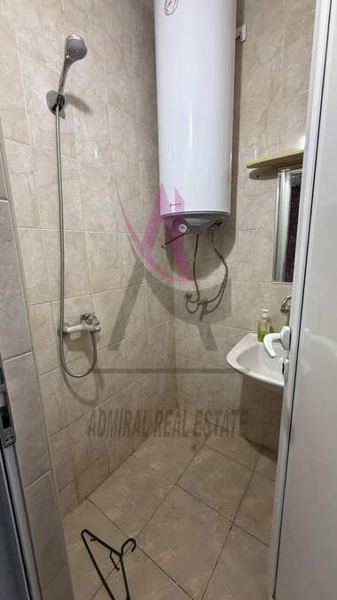 Închiriere - Apartament în Ceaîka,  Varna