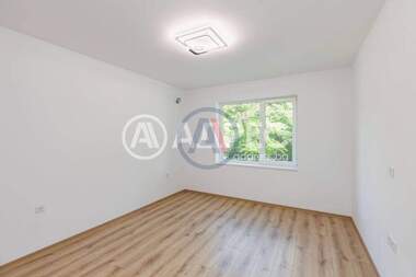 Vânzare - Apartament în Pogrebi,  Varna