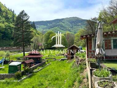 For sale - House in Rebrovo,  Sofia Oblast