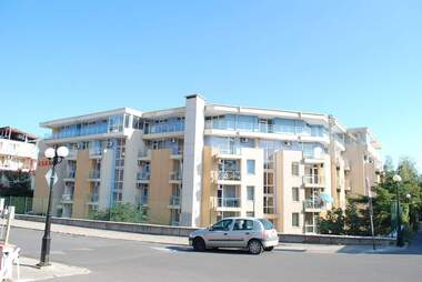 Продажба - Апартамент в Свети Влас,  Бургас