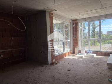 Verkauf - Wohnung in Tri tschutschura-sewer,  Stara Zagora