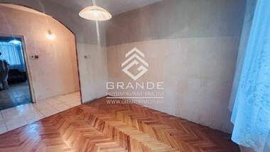 Vânzare - Apartament în Mladejki hălm,  Plovdiv