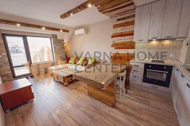 Închiriere - Apartament în Levski,  Varna