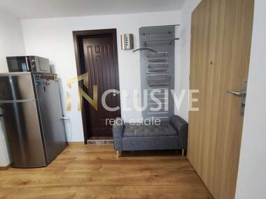 Închiriere - Apartament în Wider Center,  Varna