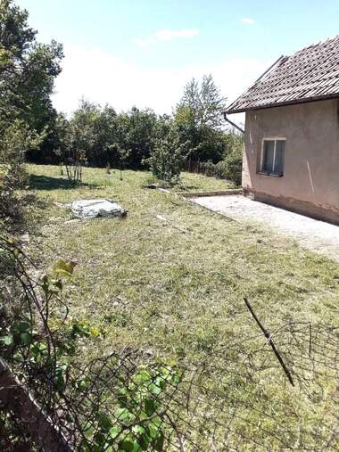 Vânzare - Casă în Izhod Ruse - Sofia,  Ruse