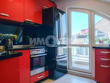 Vânzare - Apartament în Oboriștie,  Sofia