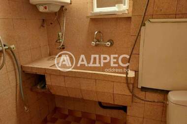 Închiriere - Apartament în Văzrajdane,  Burgas
