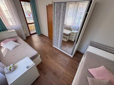 Miete - Wohnung in Wazrajdane,  Burgas