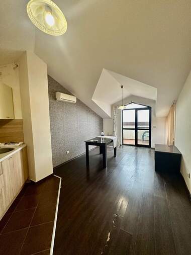 Продажба - Апартамент в Кошарица,  Бургас