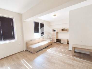 Închiriere - Apartament în Țentăr,  Haskovo