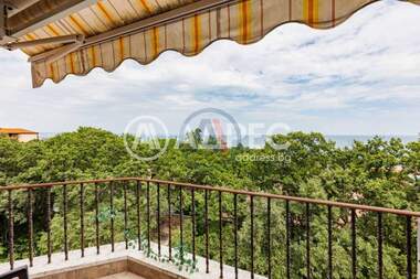 For sale - Apartment in k.k. Chayka,  Varna