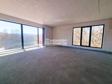 Vânzare - Apartament în Kărșiaka,  Plovdiv