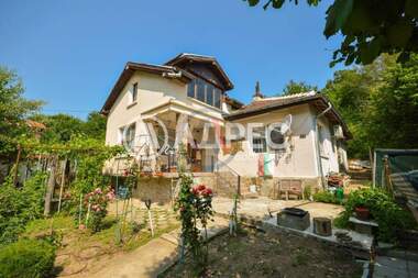 For sale - House in Mladezhko,  Burgas