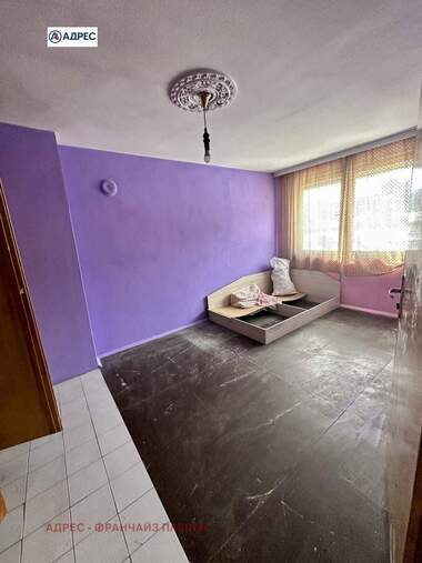 Verkauf - Wohnung in Troian,  Lowetsch
