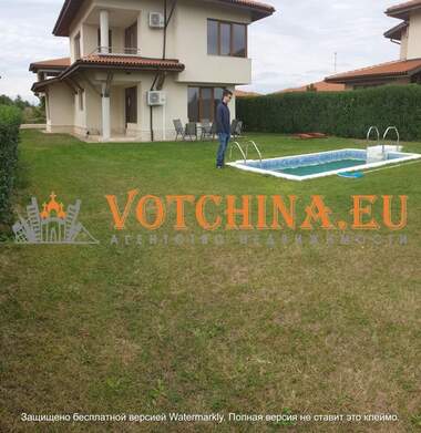 Vânzare - Casă în Balcic,  Dobrice