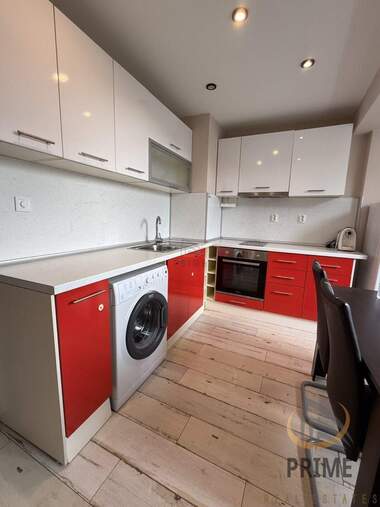 Închiriere - Apartament în Slaveîkov,  Burgas