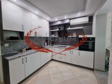Închiriere - Apartament în Center,  Varna