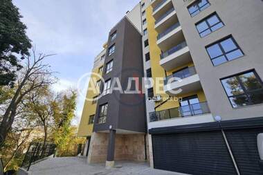 Vânzare - Apartament în Izgrev,  Varna