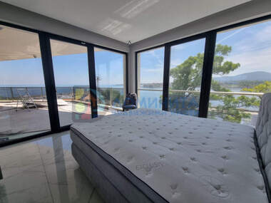Vânzare - Apartament în Țarevo,  Burgas