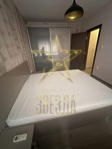 Închiriere - Apartament în Hristo Smirnenski,  Plovdiv