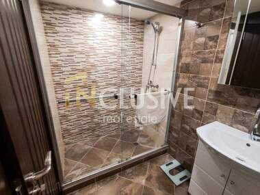 Închiriere - Apartament în Wider Center,  Varna