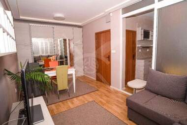 For rent - Apartment in Zimno kino Trakia,  Varna