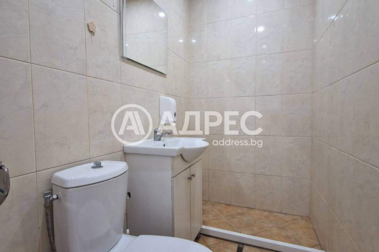 Δίδωμο Διαμέρισμα σε Ιζτοκ, Σόφια – φωτογραφία 8