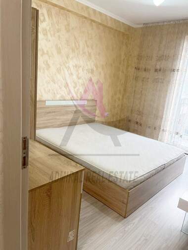 For rent - Apartment in Kolhozen pazar,  Varna