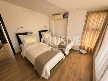Închiriere - Apartament în Wider Center,  Varna