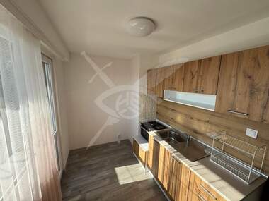 Vânzare - Apartament în Aîtos,  Burgas