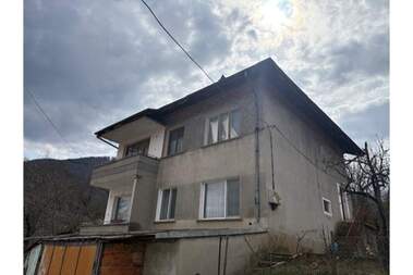 Продажба - Къща в Устово,  Смолян