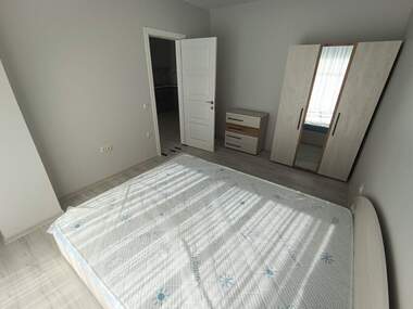 Închiriere - Apartament în Slaveîkov,  Burgas