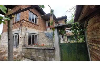 For sale - House in Cherkovna,  Varna