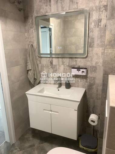 Vânzare - Apartament în Kărșiaka,  Plovdiv