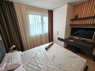 Închiriere - Apartament în Mladejki hălm,  Plovdiv