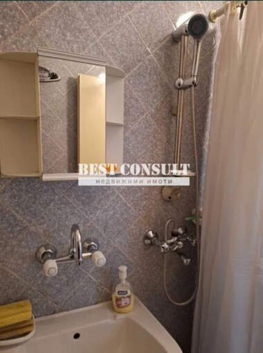 Închiriere - Apartament în Wider Center,  Ruse