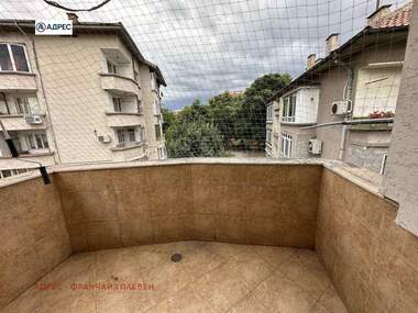 Închiriere - Apartament în Wider Center,  Pleven