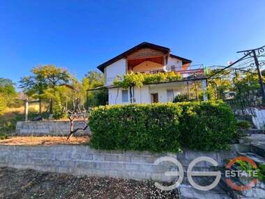For sale - House in Priboy,  Varna